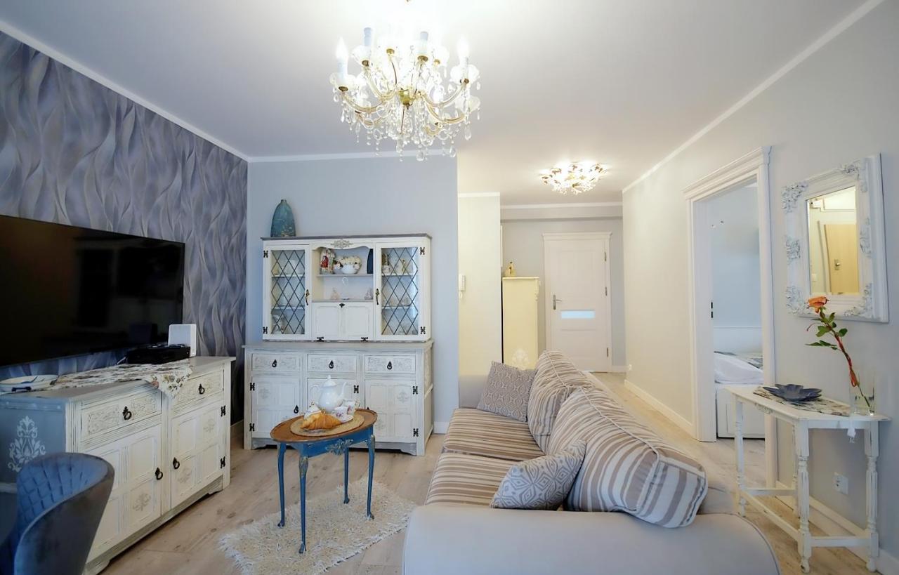 Miodowy Dom Exspanse Apartament 2 Lub 3 Pokoje Z Tarasem I Parkingiem Kolobrzeg Dış mekan fotoğraf