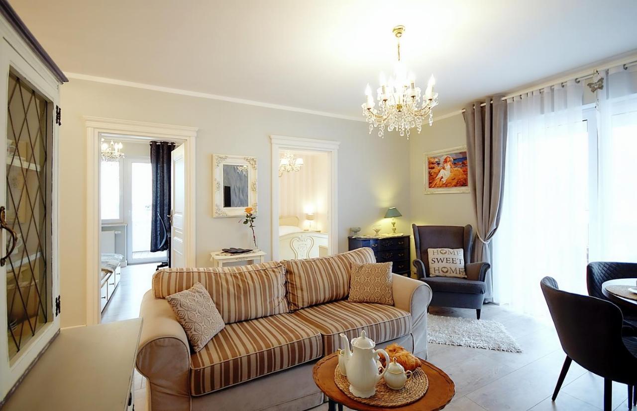 Miodowy Dom Exspanse Apartament 2 Lub 3 Pokoje Z Tarasem I Parkingiem Kolobrzeg Dış mekan fotoğraf