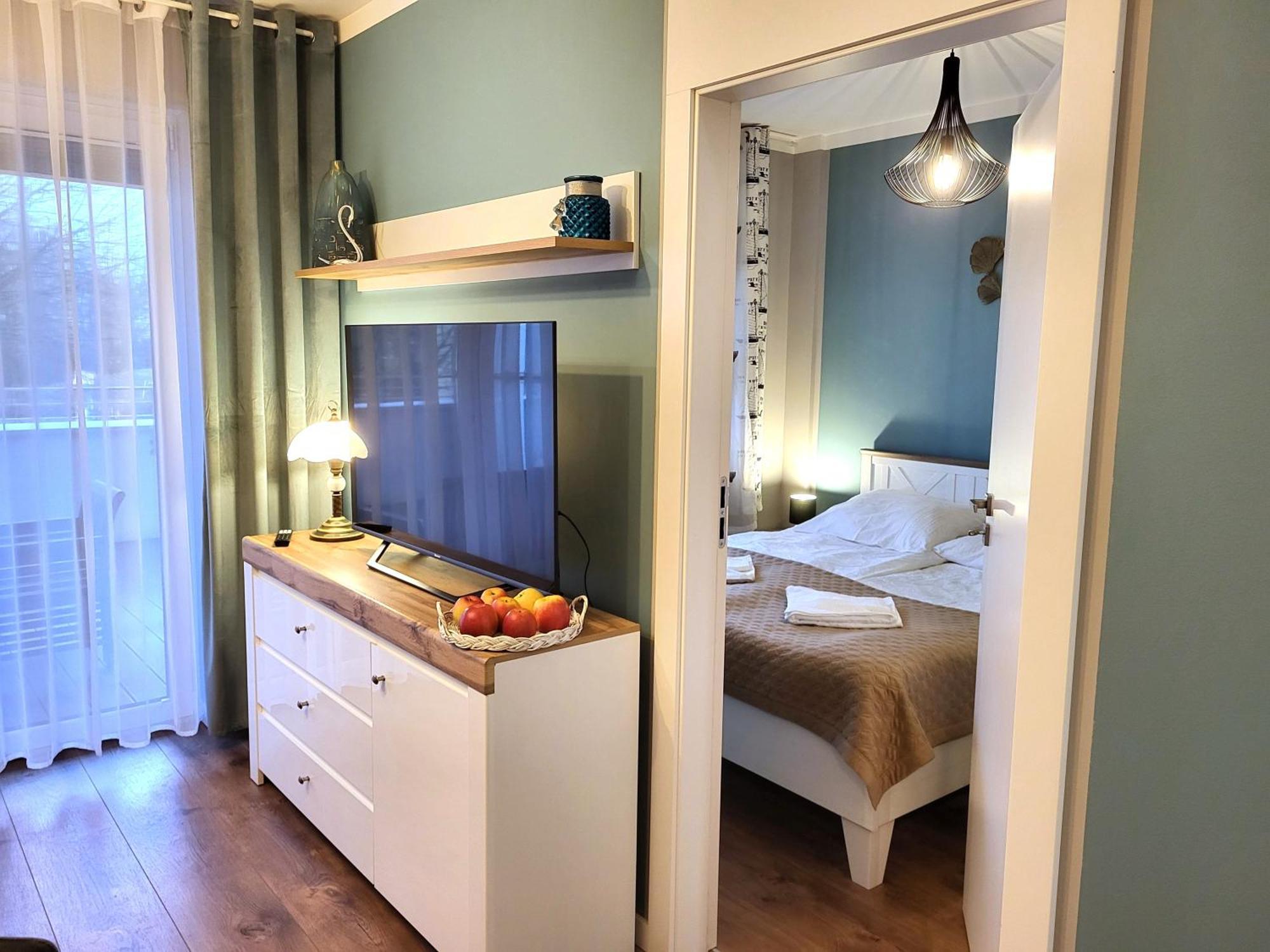 Miodowy Dom Exspanse Apartament 2 Lub 3 Pokoje Z Tarasem I Parkingiem Kolobrzeg Dış mekan fotoğraf
