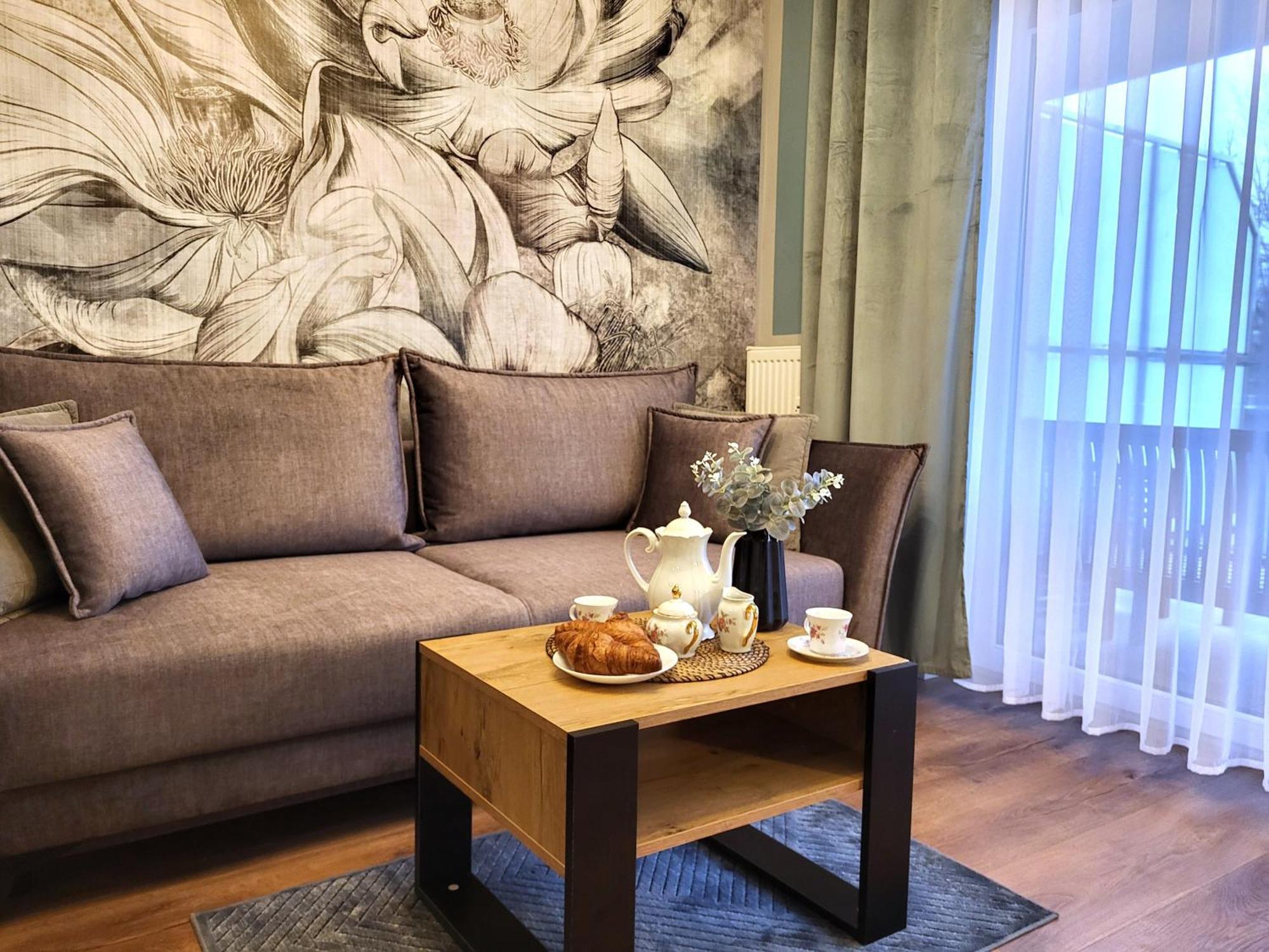 Miodowy Dom Exspanse Apartament 2 Lub 3 Pokoje Z Tarasem I Parkingiem Kolobrzeg Dış mekan fotoğraf