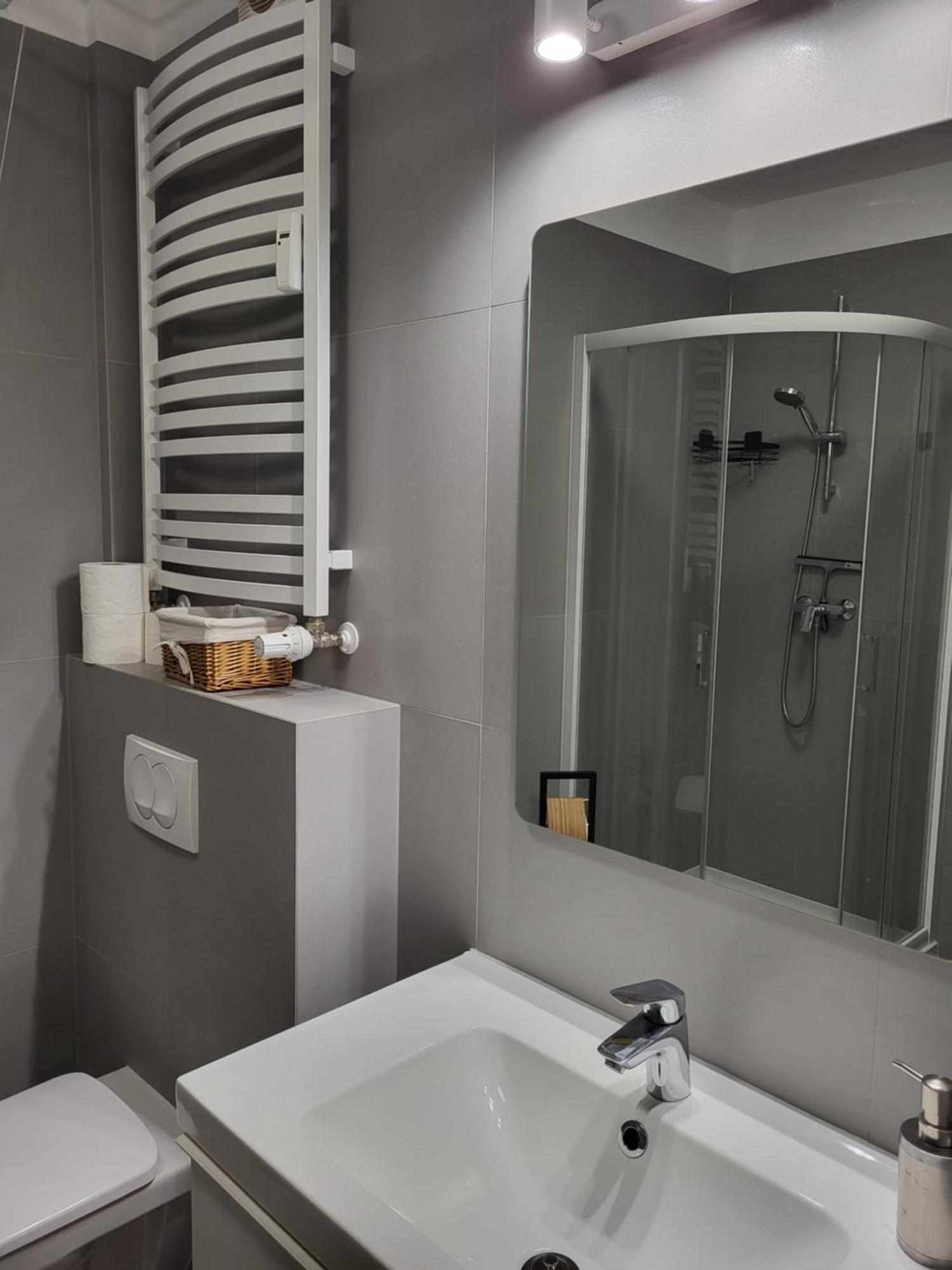 Miodowy Dom Exspanse Apartament 2 Lub 3 Pokoje Z Tarasem I Parkingiem Kolobrzeg Dış mekan fotoğraf